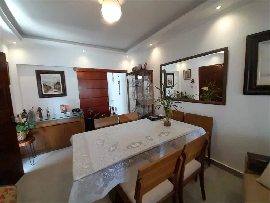 Casa para Venda em Praia Grande, Guilhermina, 2 dormitórios, 2 suítes, 3 banheiros, 2 vagas