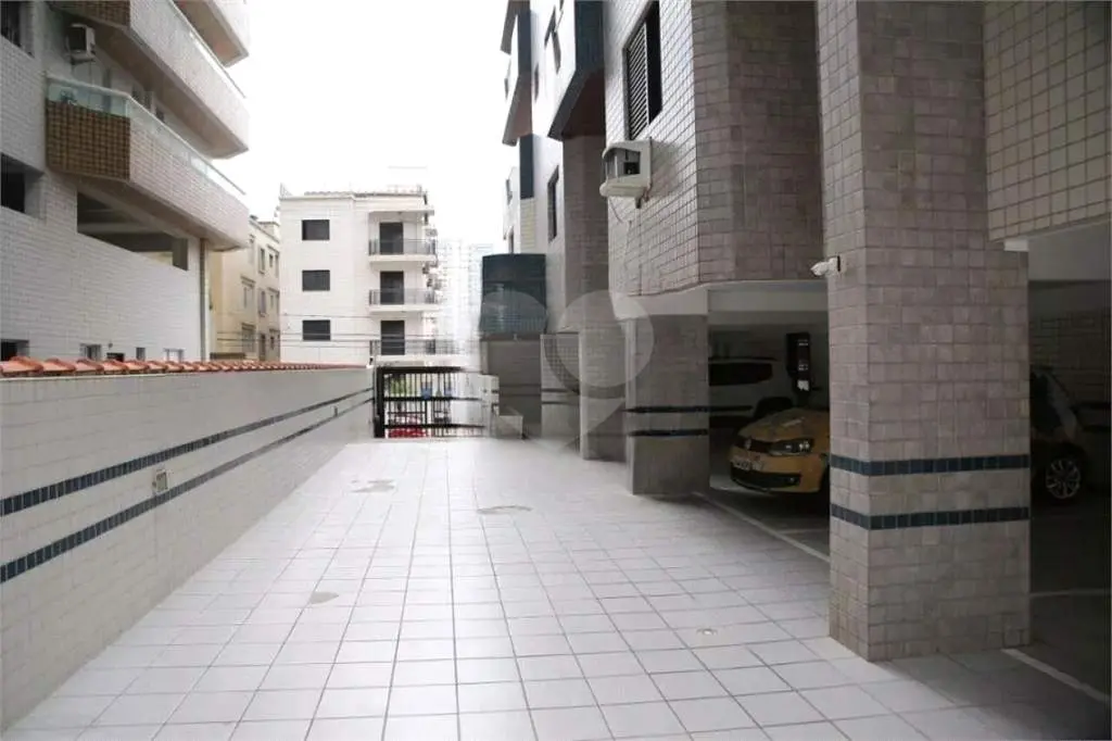 Apartamento para Venda em Praia Grande, Vila Guilhermina, 2 dormitórios, 1 suíte, 2 banheiros, 2 vagas
