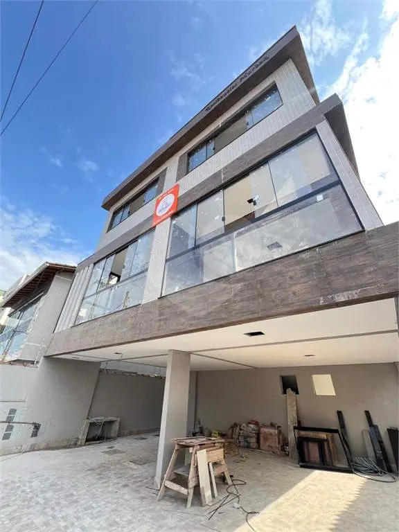 Casa para Venda em Praia Grande, Guilhermina, 2 dormitórios, 1 suíte, 1 banheiro, 1 vaga