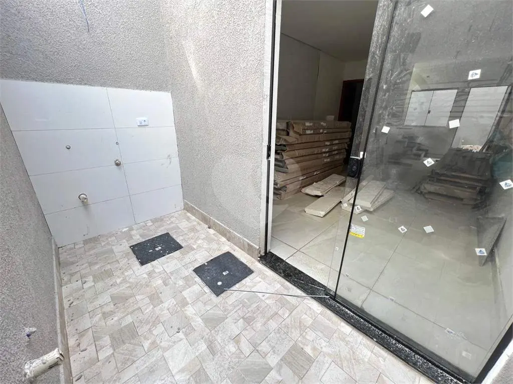 Casa para Venda em Praia Grande, Guilhermina, 2 dormitórios, 1 suíte, 1 banheiro, 1 vaga