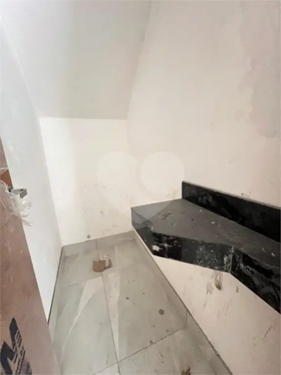 Casa para Venda em Praia Grande, Guilhermina, 2 dormitórios, 1 suíte, 1 banheiro, 1 vaga