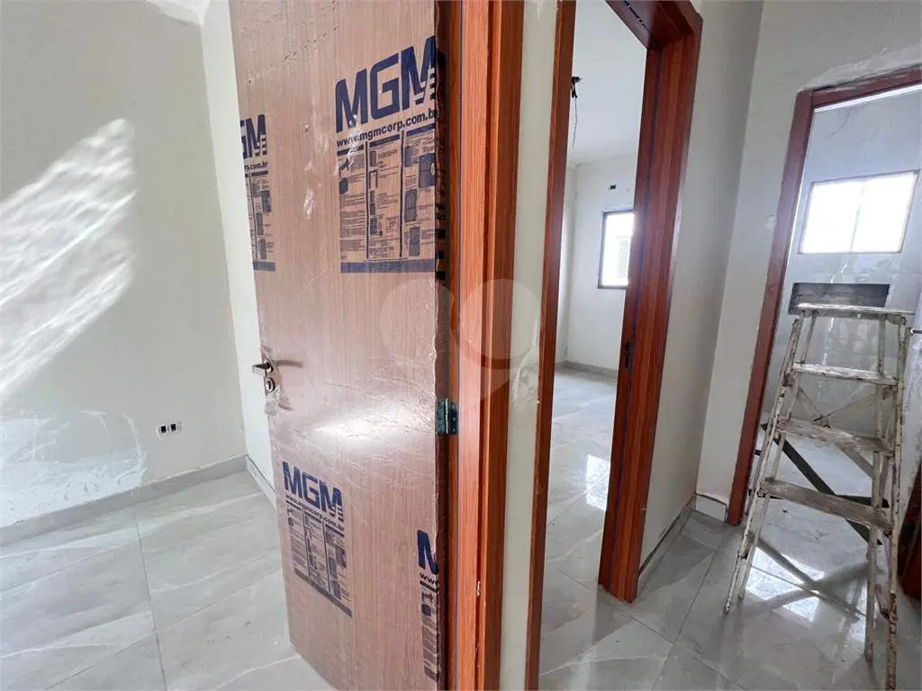 Casa para Venda em Praia Grande, Guilhermina, 2 dormitórios, 1 suíte, 1 banheiro, 1 vaga