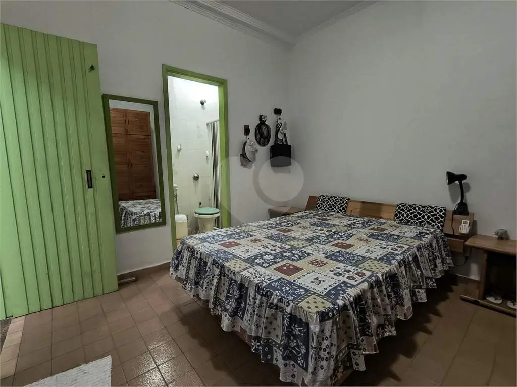 Casa para Venda em Praia Grande, Guilhermina, 2 dormitórios, 1 suíte, 1 banheiro, 3 vagas