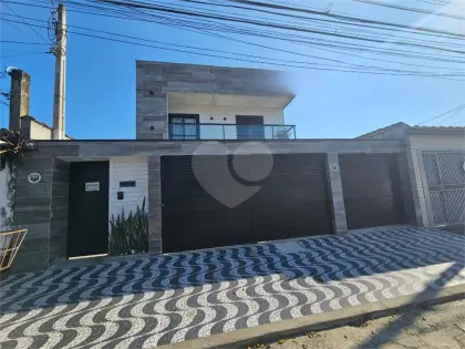 Casa para Venda em Praia Grande, Guilhermina, 2 dormitórios, 1 banheiro, 1 vaga