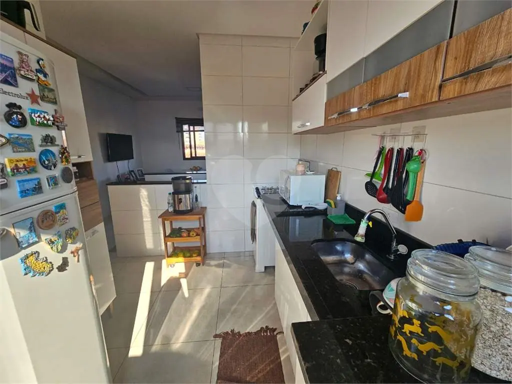 Casa para Venda em Praia Grande, Guilhermina, 2 dormitórios, 1 banheiro, 1 vaga