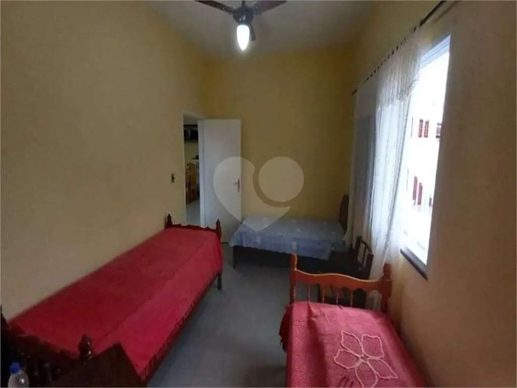 Casa para Venda em Praia Grande, Caiçara, 3 dormitórios, 1 suíte, 2 banheiros, 6 vagas