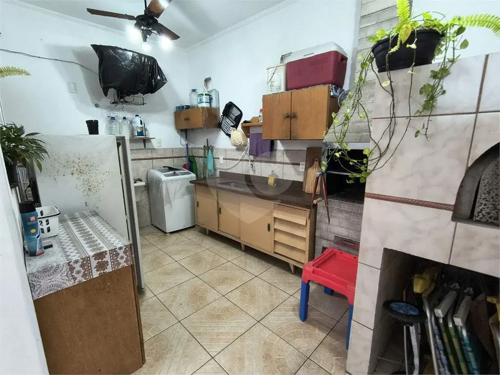 Casa para Venda em Praia Grande, Guilhermina, 2 dormitórios, 1 suíte, 1 banheiro, 3 vagas