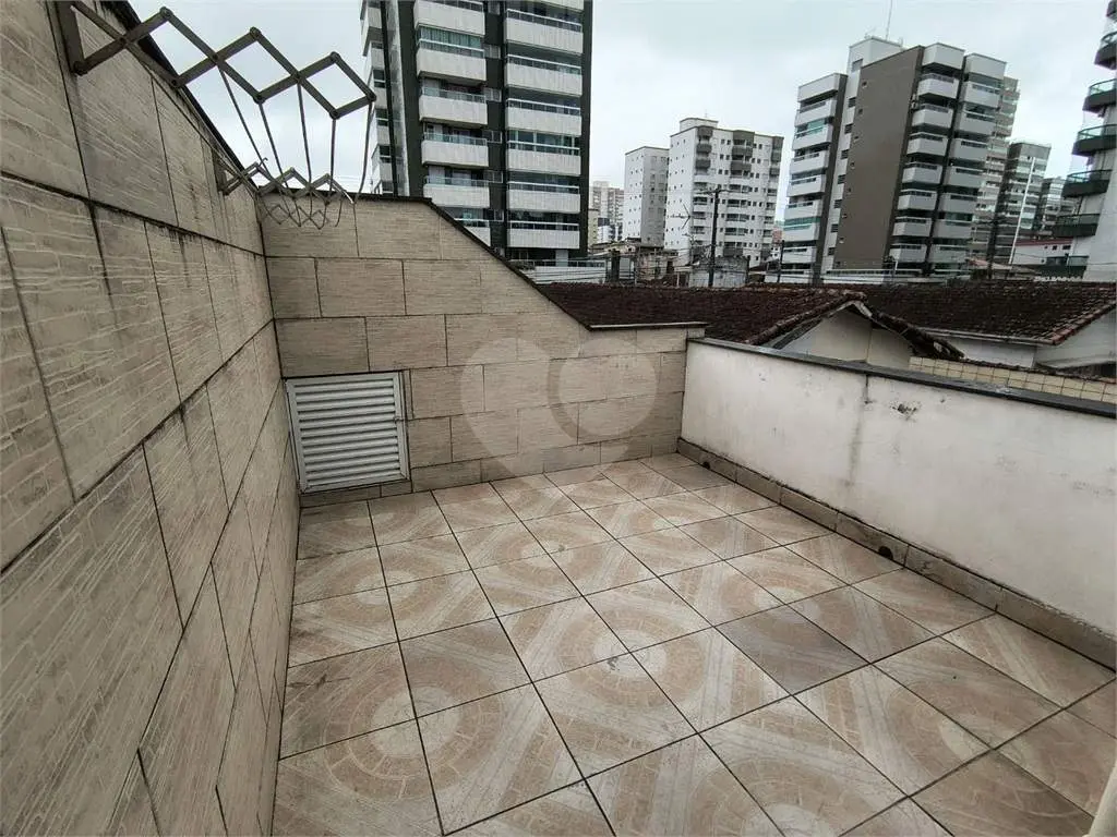 Casa para Venda em Praia Grande, Guilhermina, 2 dormitórios, 1 suíte, 1 banheiro, 3 vagas