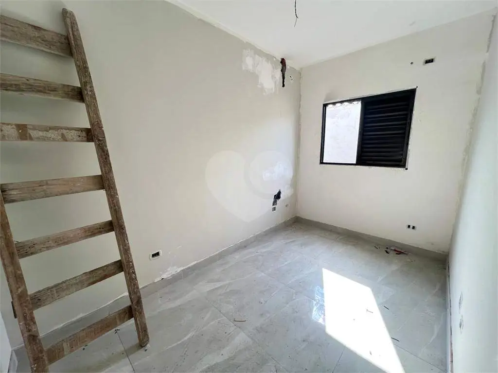 Casa para Venda em Praia Grande, Guilhermina, 2 dormitórios, 2 banheiros, 1 vaga