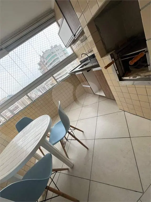 Apartamento para Venda em Praia Grande, Guilhermina, 2 dormitórios, 2 suítes, 3 banheiros, 2 vagas