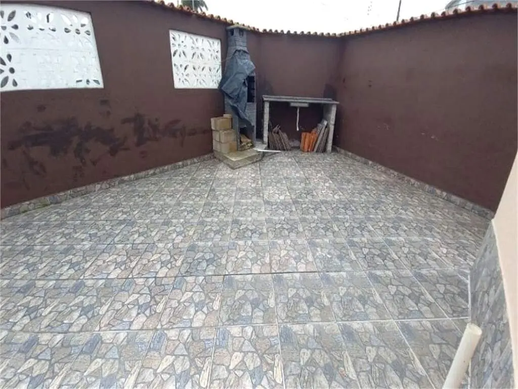 Casa para Venda em Praia Grande, Caiçara, 3 dormitórios, 1 suíte, 2 banheiros, 6 vagas