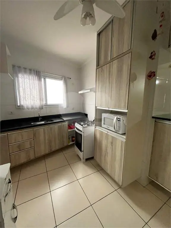 Apartamento para Venda em Praia Grande, Guilhermina, 2 dormitórios, 2 suítes, 3 banheiros, 2 vagas