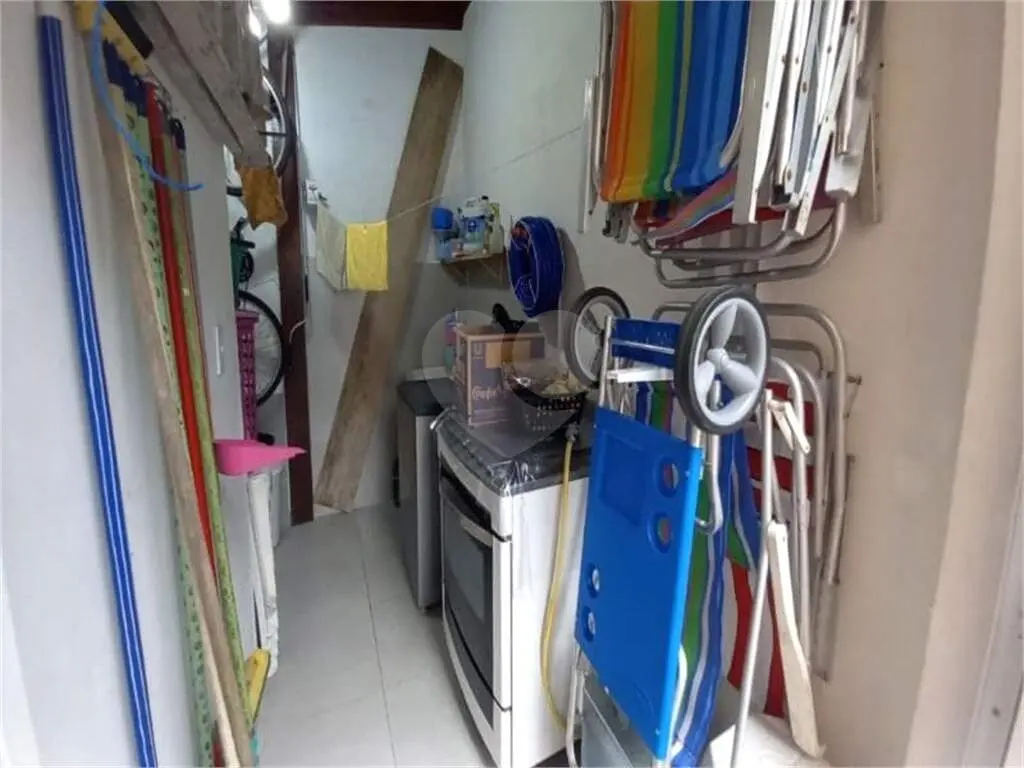 Casa para Venda em Praia Grande, Caiçara, 3 dormitórios, 1 suíte, 2 banheiros, 6 vagas