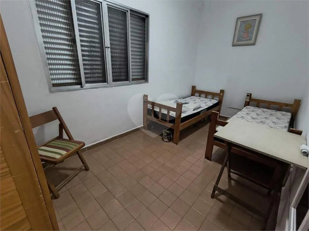 Casa para Venda em Praia Grande, Guilhermina, 2 dormitórios, 1 suíte, 1 banheiro, 3 vagas