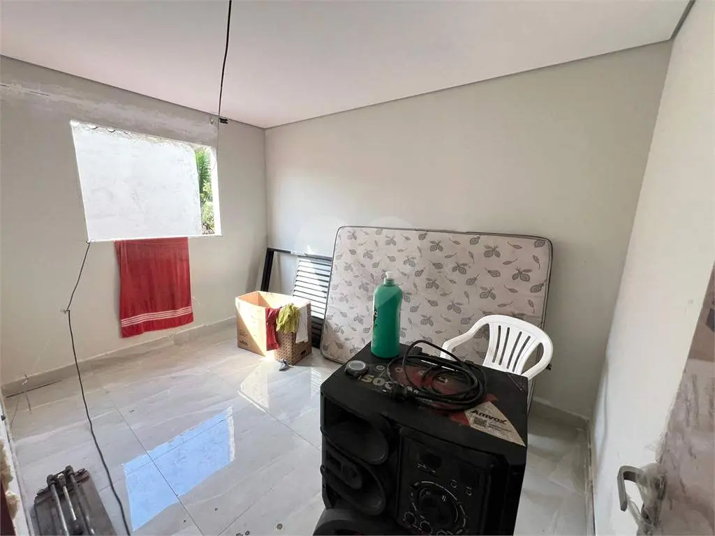Casa para Venda em Praia Grande, Guilhermina, 2 dormitórios, 1 banheiro, 1 vaga