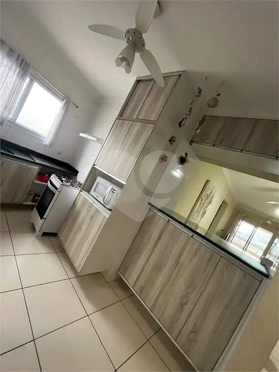 Apartamento para Venda em Praia Grande, Guilhermina, 2 dormitórios, 2 suítes, 3 banheiros, 2 vagas