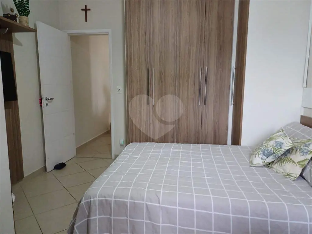 Sobrado para Venda em Praia Grande, Canto do Forte, 3 dormitórios, 1 suíte, 1 banheiro, 2 vagas