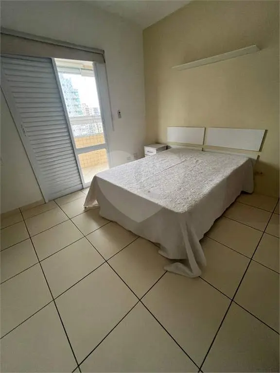 Apartamento para Venda em Praia Grande, Guilhermina, 2 dormitórios, 2 suítes, 3 banheiros, 2 vagas