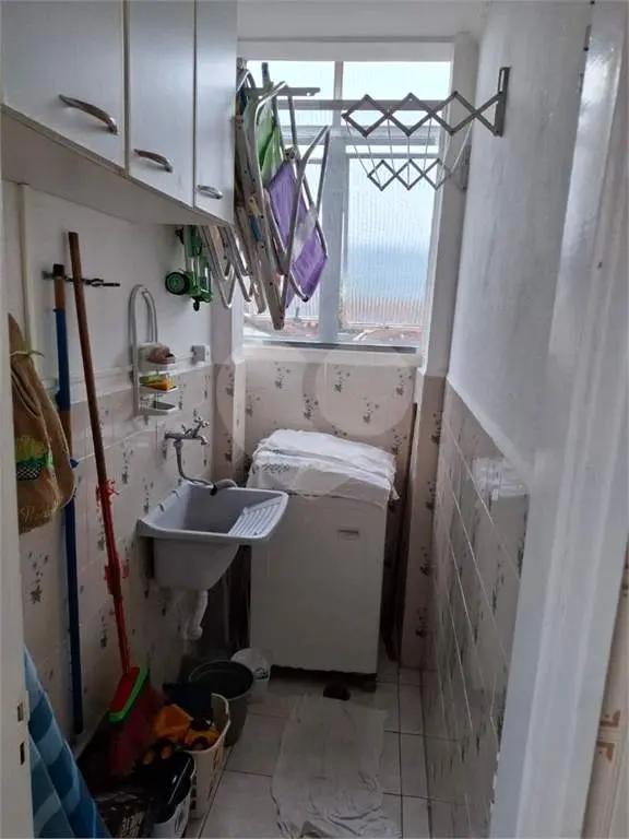 Kitnet para Venda em Praia Grande, Real, 1 dormitório, 1 banheiro, 1 vaga