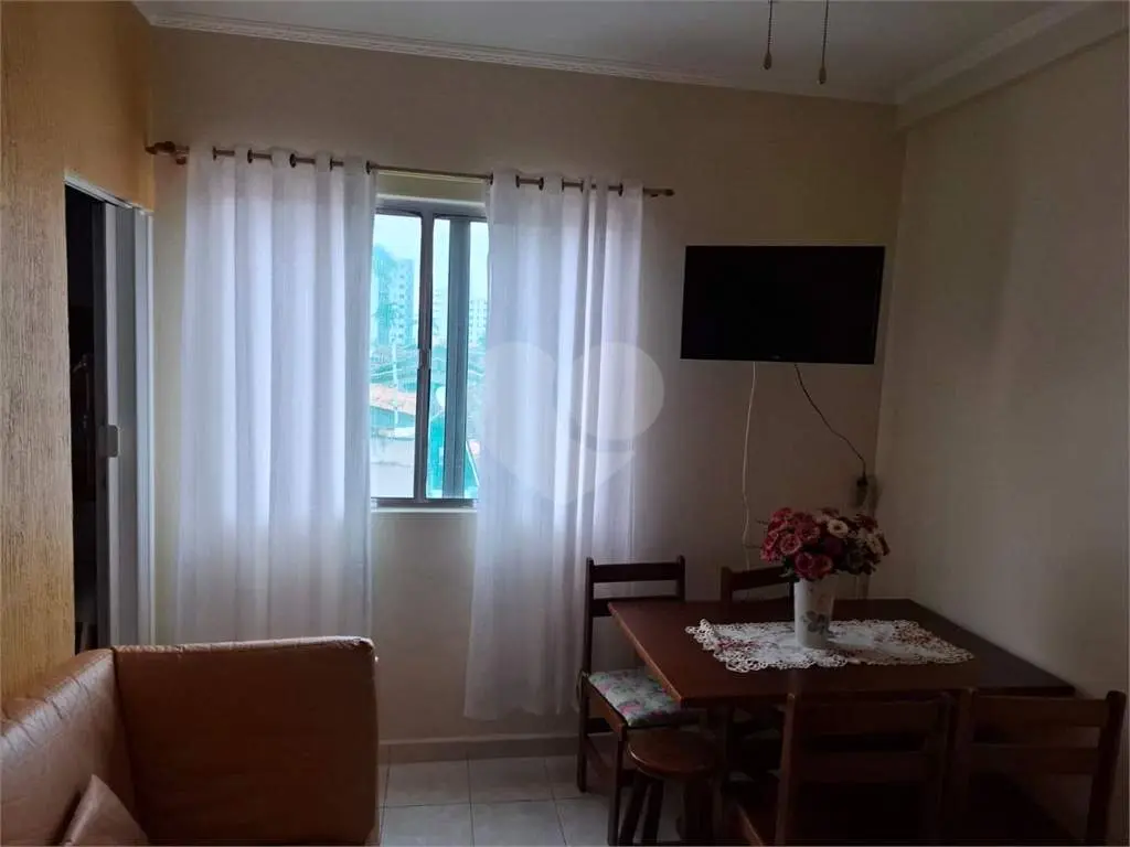 Kitnet para Venda em Praia Grande, Real, 1 dormitório, 1 banheiro, 1 vaga