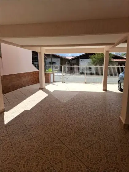 Kitnet para Venda em Praia Grande, Real, 1 dormitório, 1 banheiro, 1 vaga