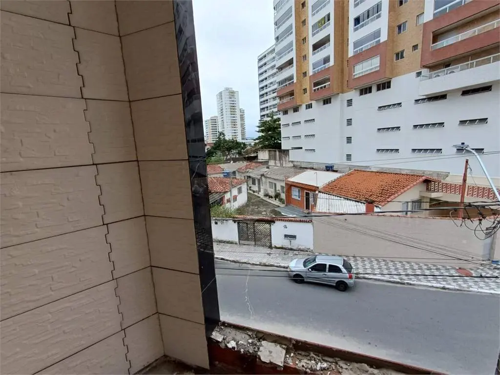 Sobrado para Venda em Praia Grande, Guilhermina, 3 dormitórios, 3 suítes, 1 banheiro, 2 vagas