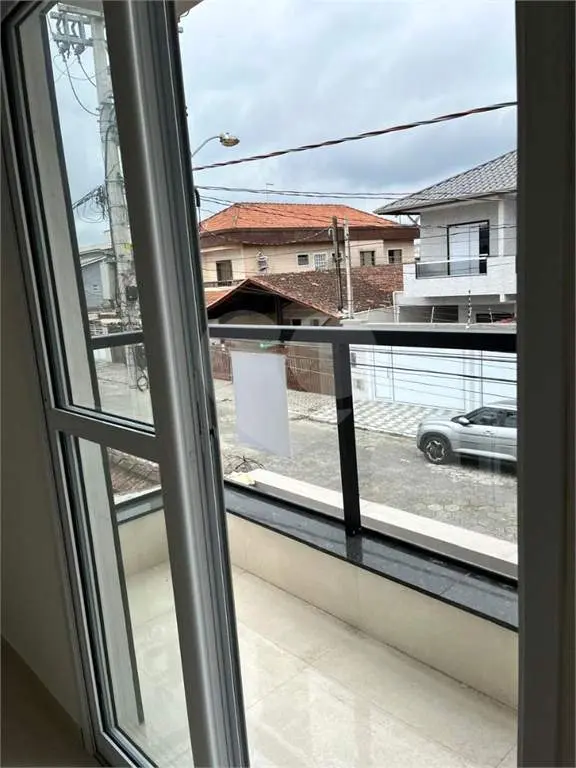 Sobrado para Venda em Praia Grande, Guilhermina, 2 dormitórios, 1 suíte, 1 banheiro, 1 vaga