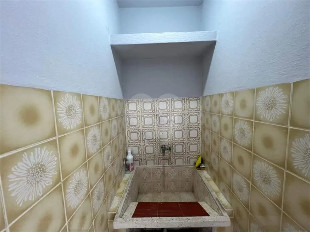 Casa para Venda em Praia Grande, Caiçara, 2 dormitórios, 1 banheiro, 10 vagas