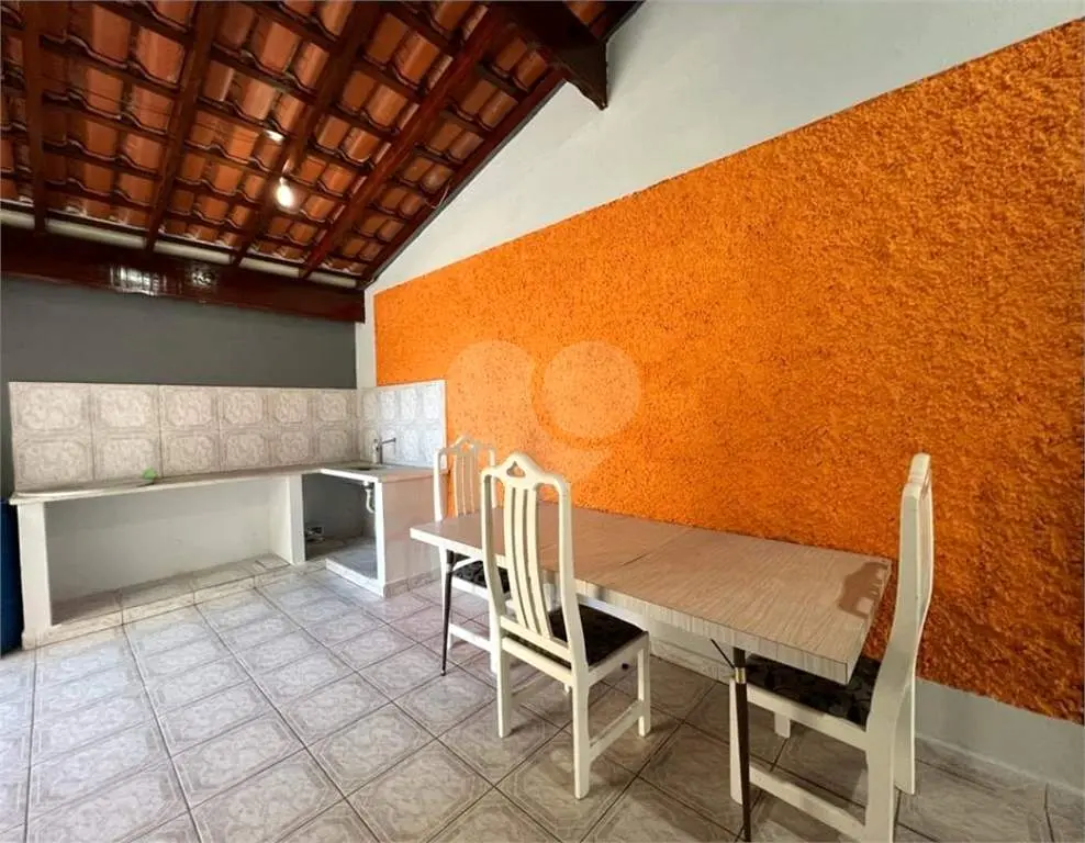 Casa para Venda em Praia Grande, Caiçara, 2 dormitórios, 1 banheiro, 10 vagas