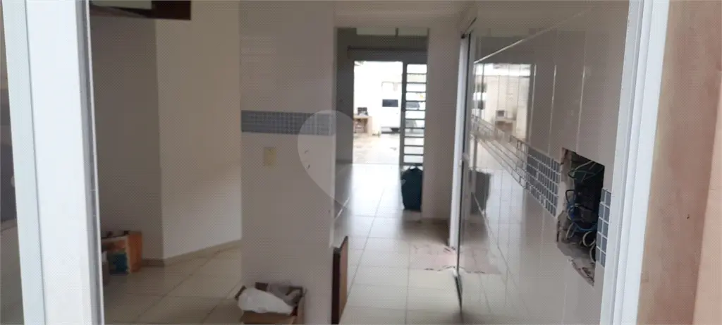 Sobrado para Venda em Praia Grande, Solemar, 2 dormitórios, 1 suíte, 1 banheiro, 2 vagas