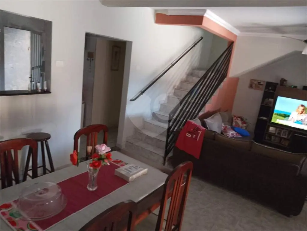 Sobrado para Venda em Praia Grande, Quietude, 4 dormitórios, 1 suíte, 2 banheiros, 4 vagas