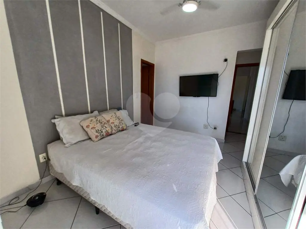 Apartamento para Venda em Praia Grande, Guilhermina, 3 dormitórios, 1 suíte, 2 banheiros, 1 vaga