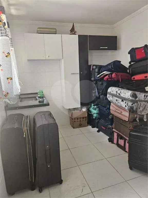 Sobrado para Venda em Praia Grande, Ocian, 3 dormitórios, 1 suíte, 2 banheiros, 2 vagas